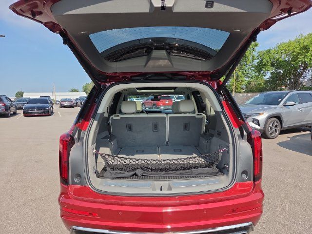 Used 2020 Cadillac XT6 Premium Luxury AWD/4WD image 33