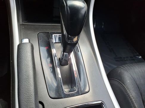 Used 2015 Honda Accord Sport image 22