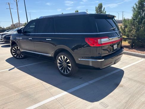 Used 2019 Lincoln Navigator L Select AWD/4WD image 12