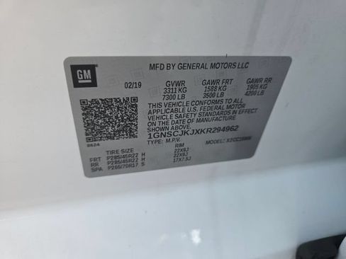 Used 2019 Chevrolet Suburban Premier w/ RST 6.2L Performance Edition RWD image 23