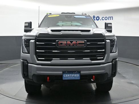 Used 2024 GMC Sierra 2500 AT4 w/ AT4 Premium Plus Package image 4