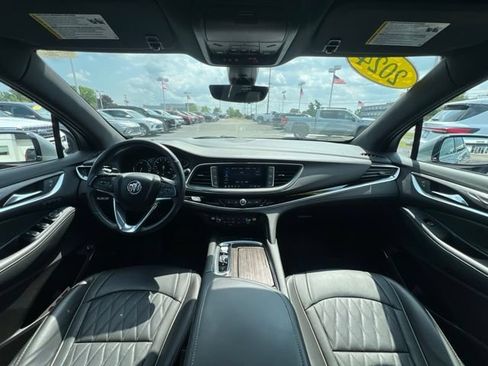 Used 2024 Buick Enclave Avenir w/ Avenir Technology Package AWD/4WD image 22