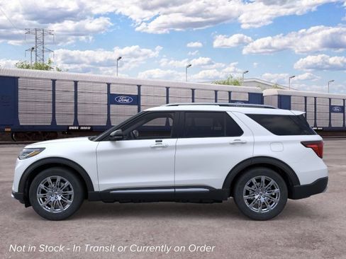 New 2026 Ford Explorer Platinum w/ LUX Leather Package AWD/4WD image 3