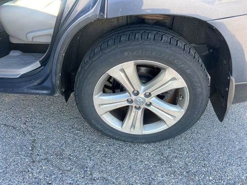 Used 2013 Toyota Highlander Limited w/ Convenience Pkg AWD/4WD image 20
