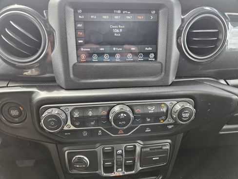 Used 2021 Jeep Wrangler Unlimited Sport AWD/4WD image 18