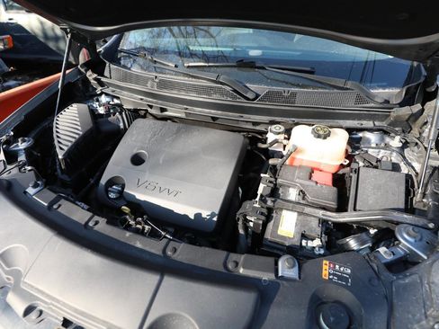 Used 2018 Chevrolet Traverse LT image 30