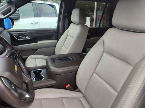 Used 2022 Chevrolet Tahoe LT w/ Luxury Package AWD/4WD image 8