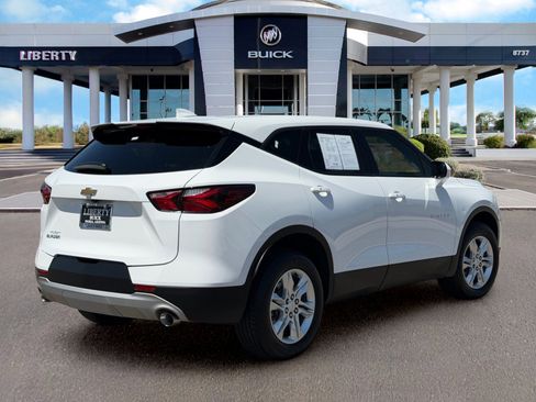 Used 2021 Chevrolet Blazer LT FWD image 3