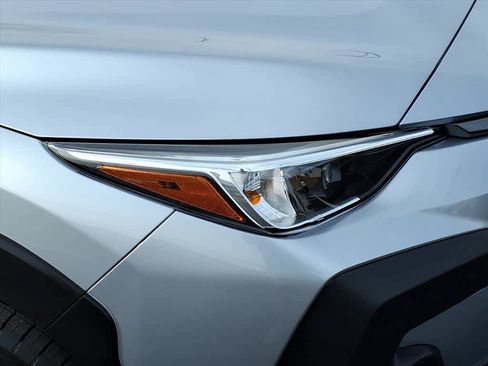 Used 2025 Subaru Crosstrek 2.0i Premium w/ Convenience Package #2 image 9