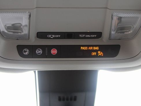 Used 2022 Chevrolet Equinox LT image 35