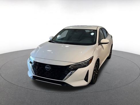 Used 2025 Nissan Sentra SV image 7