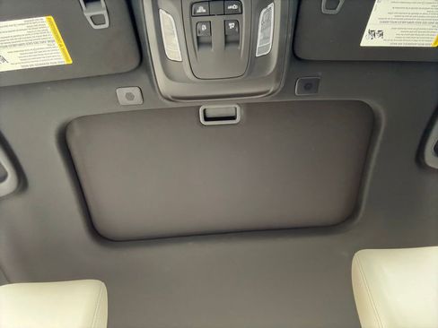 Used 2022 Cadillac CT4 Luxury w/ Sun And Sound Package image 40