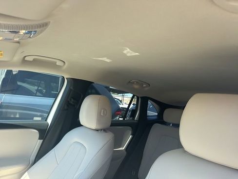 Used 2023 Mercedes-Benz GLA 250 image 9