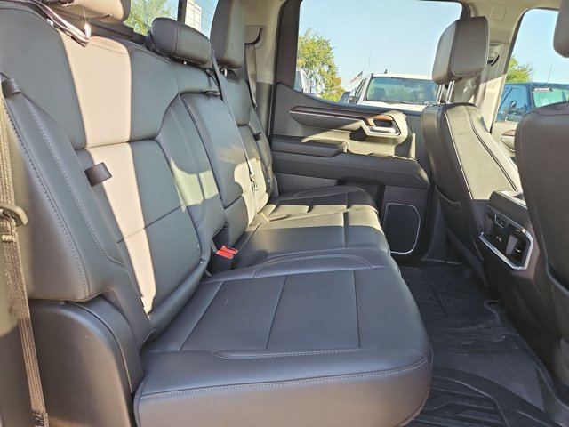 Used 2025 GMC Sierra 1500 SLT AWD/4WD image 21