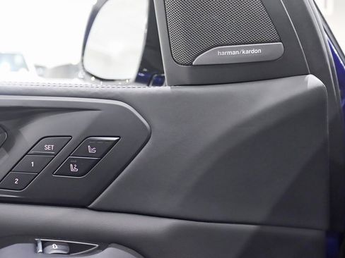 Used 2022 BMW X5 M w/ Competition Package 2 image 39