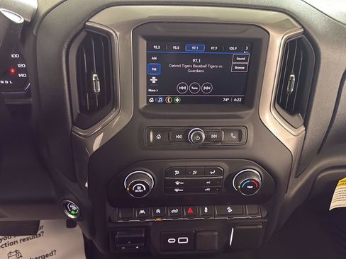 Used 2023 Chevrolet Silverado 1500 Custom Trail Boss AWD/4WD image 19