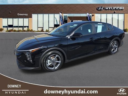 Used 2025 Kia K4 FWD image 1