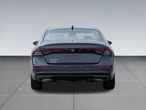 Used 2025 Honda Accord SE image 4