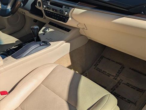 Used 2014 Lexus ES 350 image 22