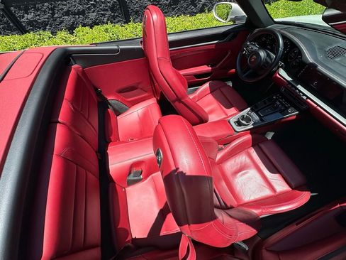 Certified 2021 Porsche 911 Carrera RWD image 36