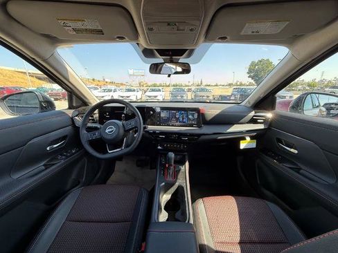 New 2026 Nissan Kicks SR w/ Cold Weather Package FWD image 14