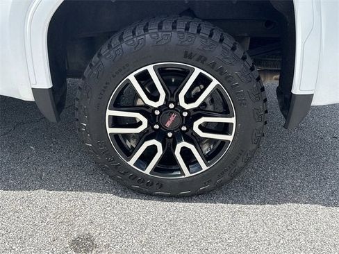 Used 2022 GMC Sierra 1500 AT4 w/ AT4 Premium Package image 34