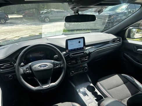 Used 2024 Ford Escape ST-Line AWD/4WD image 14