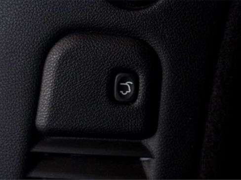 Used 2024 Dodge Durango R/T image 32