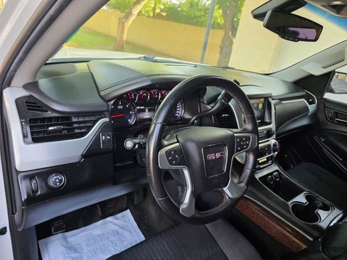 Used 2015 GMC Yukon SLE image 26