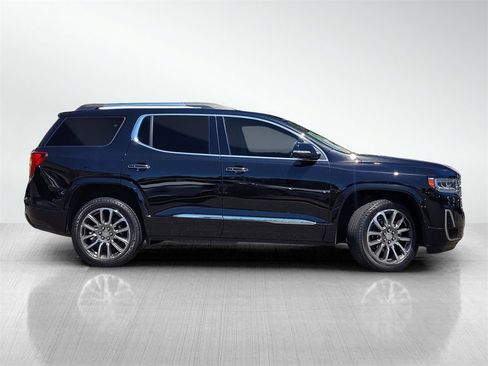 Used 2021 GMC Acadia Denali w/ Denali Technology Package image 3