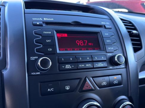 Used 2012 Kia Sorento LX w/ Convenience Pkg image 22