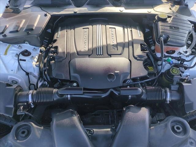 Used 2014 Jaguar XJ L Portfolio RWD image 25