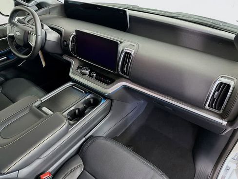 New 2026 Ford Expedition Tremor image 35