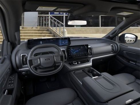 New 2025 Ford Expedition Platinum w/ Stealth Performance Package image 9
