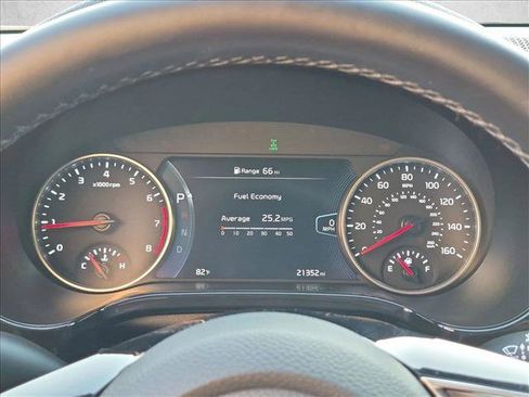 Used 2021 Kia Seltos SX AWD/4WD image 11