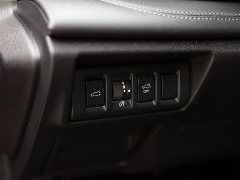 Used 2024 Subaru Outback Limited image 10