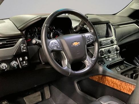 Used 2019 Chevrolet Tahoe Premier AWD/4WD image 14