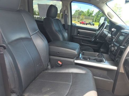 Used 2018 RAM 2500 Laramie w/ Sport Appearance Group AWD/4WD image 12