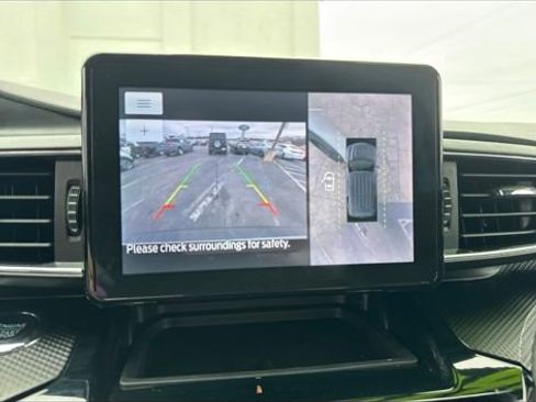 Used 2023 Ford Explorer ST-Line w/ Class IV Trailer Tow Package image 21