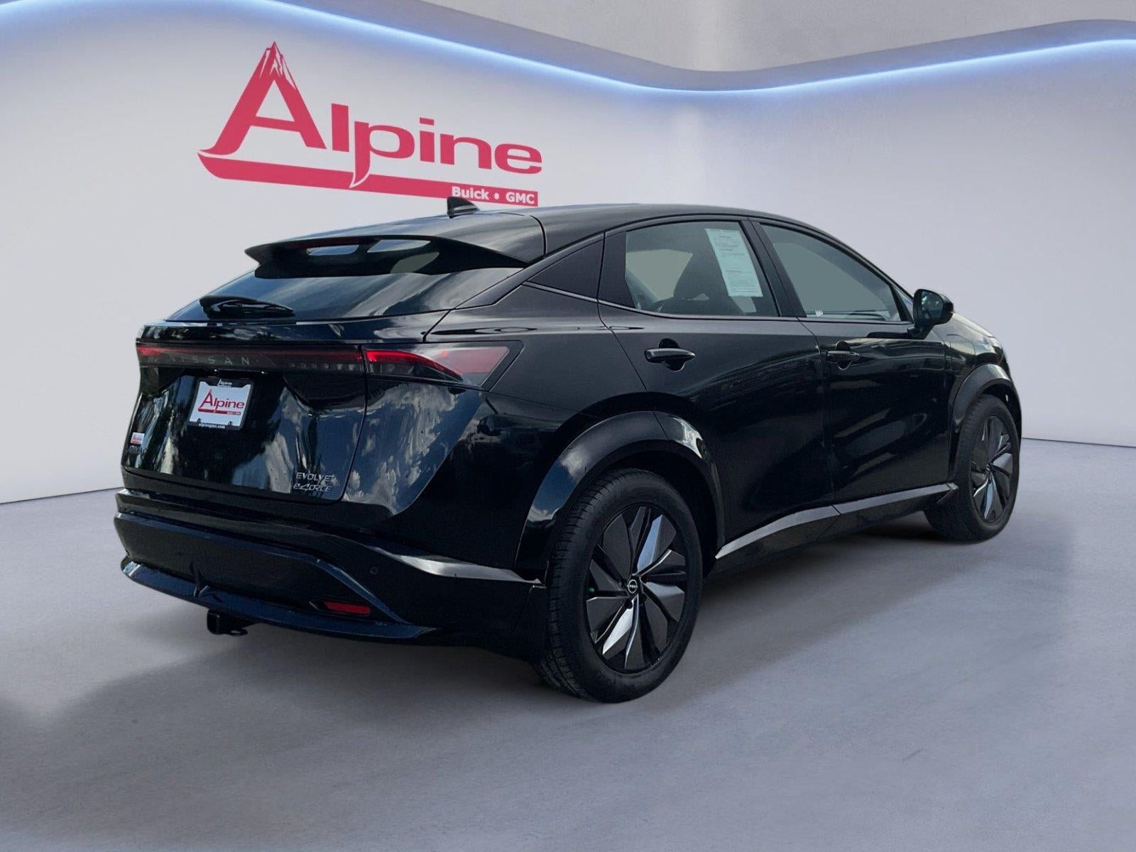 Used 2024 Nissan Ariya AWD image 5