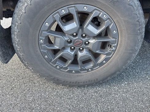 Used 2023 Nissan Frontier PRO-4X w/ Pro-4X Premium Package image 13