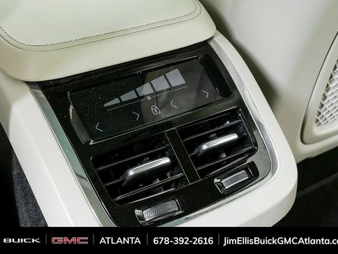 Used 2019 Volvo V90 T5 Inscription w/ Protection Package Premier image 22