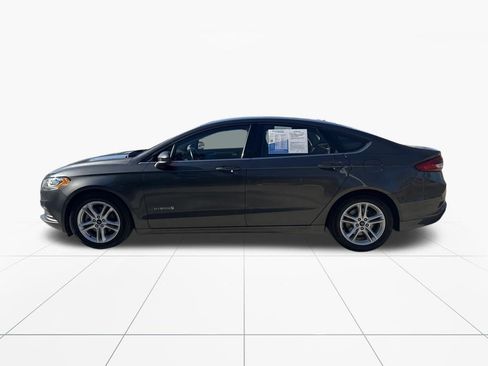 Used 2018 Ford Fusion SE image 5