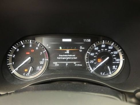 Used 2020 Toyota Highlander Limited FWD image 9
