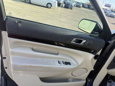 Used 2014 Lincoln MKT AWD w/ Equipment Group 201A image 5
