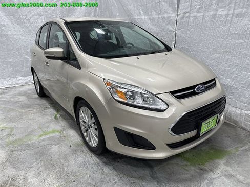 Used 2017 Ford C-MAX SE image 2