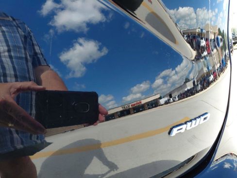 Used 2024 Ford Edge Titanium image 28