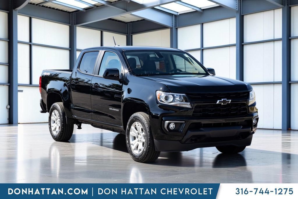 Used 2022 Chevrolet Colorado LT w/ Luxury Package AWD/4WD image 25