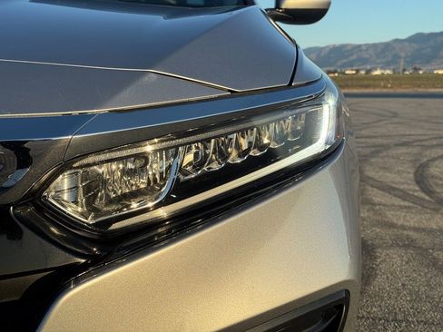 Used 2019 Honda Accord EX image 14