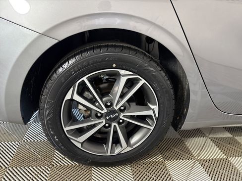 Used 2023 Kia Forte LXS image 27